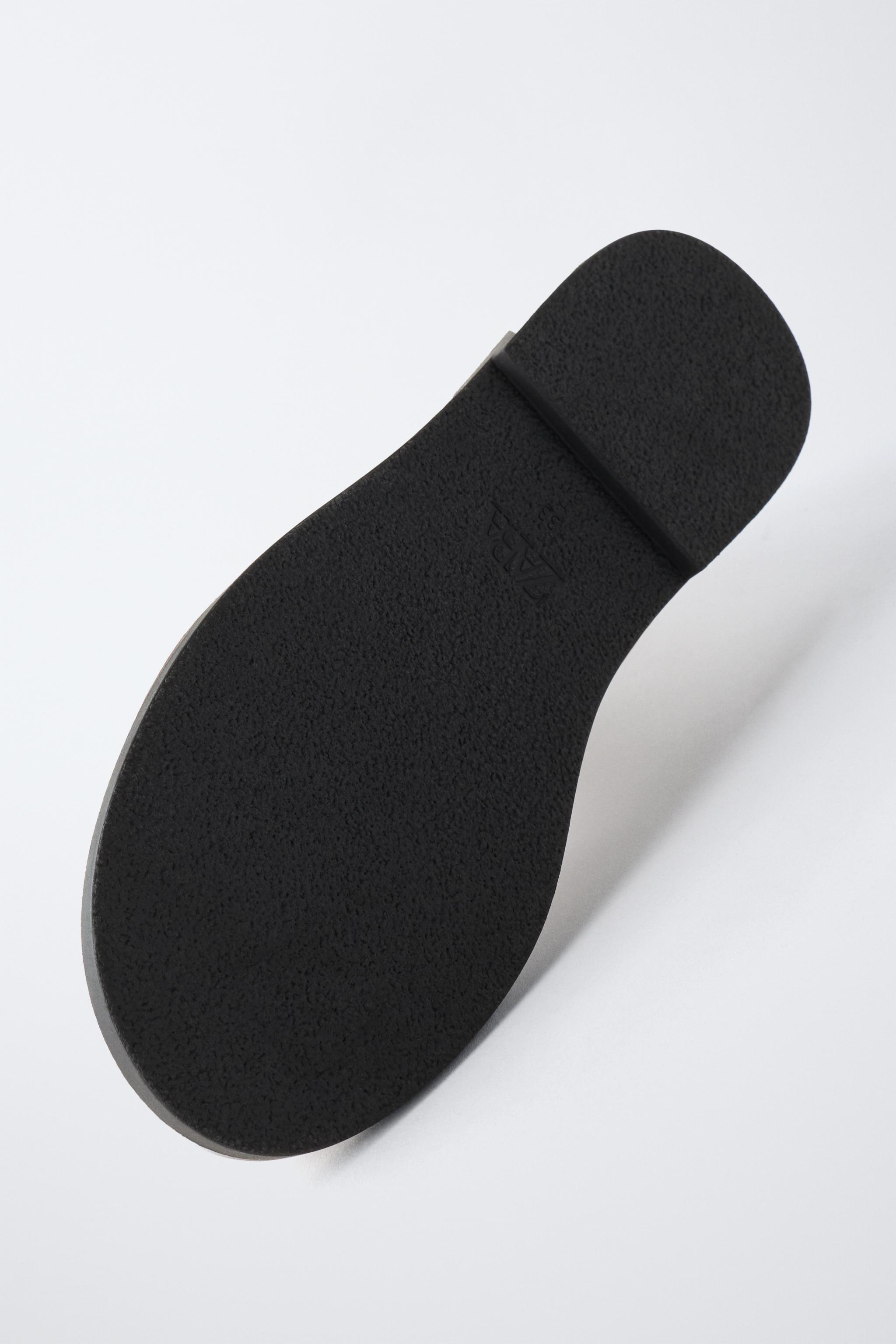 PATENT FINISH ANKLE BOOTS ECRU